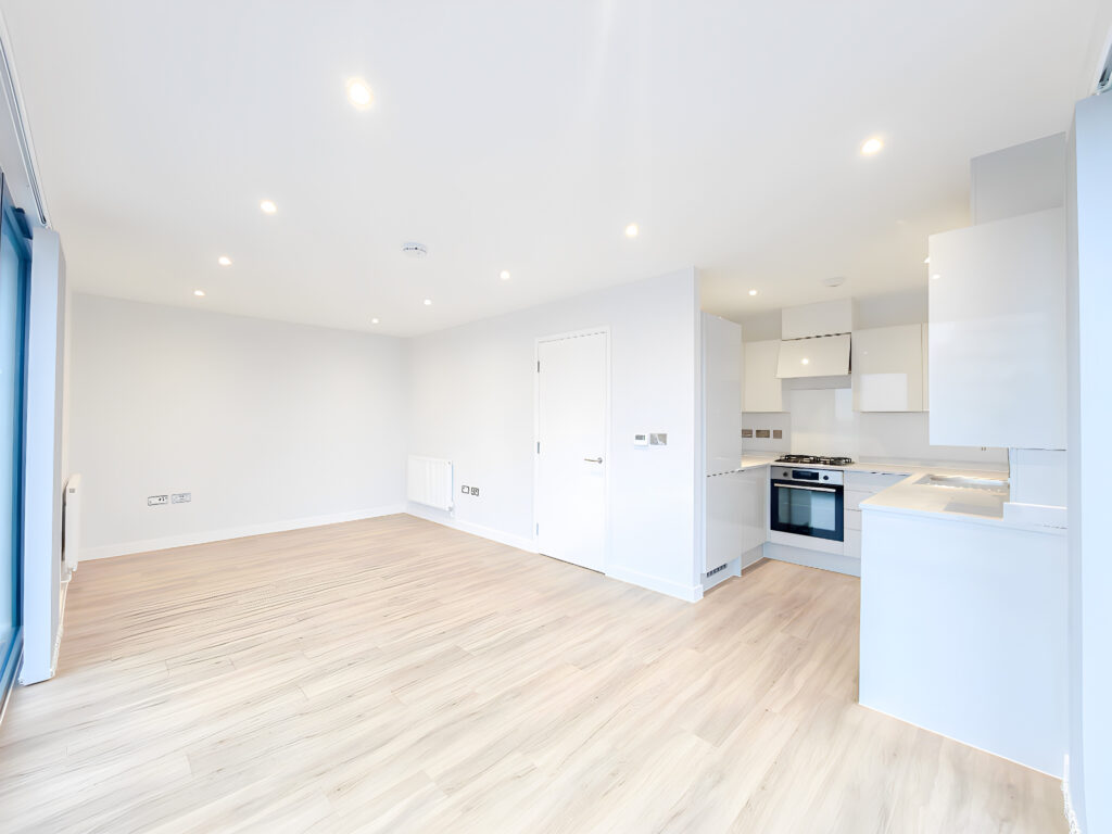 Stunning Modern Three-Bedroom Duplex Penthouse – Foster Street, Hendon NW4