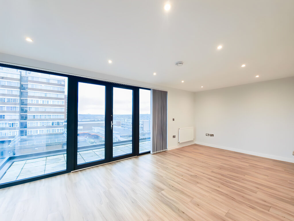 Stunning Modern Three-Bedroom Duplex Penthouse – Foster Street, Hendon NW4