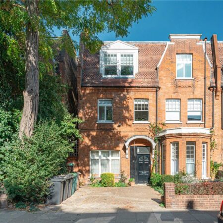 Garden Flat Close to S. Hampstead Station – Aberdare Gardens, London, NW6 3AJ