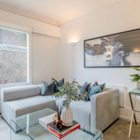 Two Bedroom Garden Flat – St Johns Wood NW8