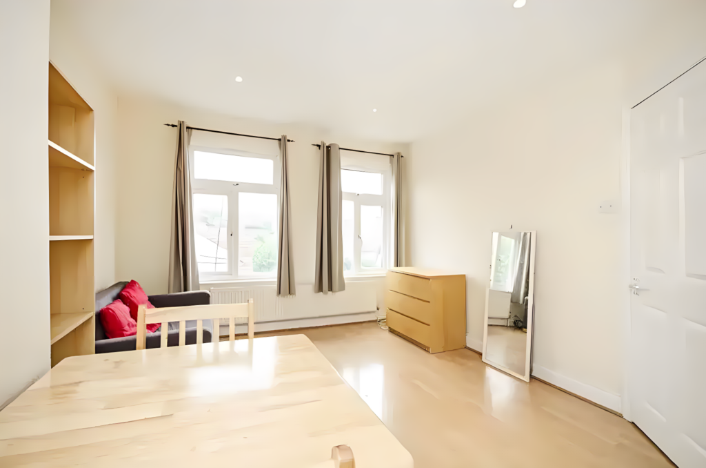 Two Bedroom Flat for Rent –  Finchley Road NW11