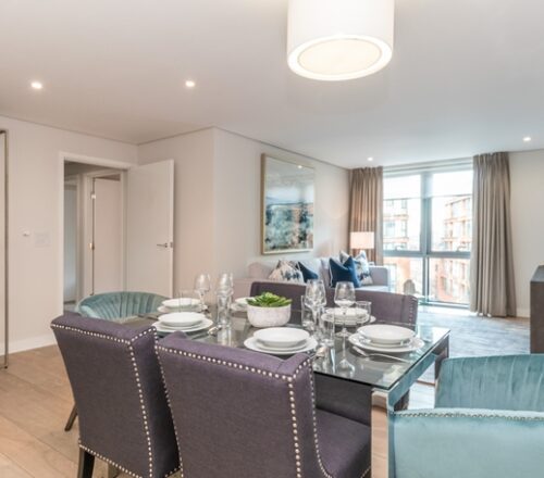 Luxury Three Bed Two Bathroom with Water Views – Merchant Square W2 1AN