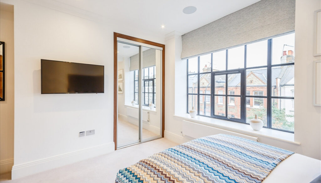 Luxurious Riverside Apartment in Historic Palace Wharf Development, Palace Wharf, W6 9UF