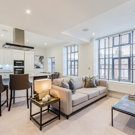 Interior-Designed Two-Bedroom, Two-Bathroom Apartment – Rainville Road, London W6 9UF