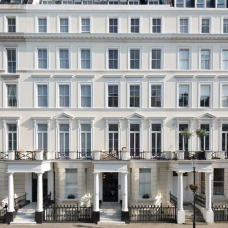 Elegant One-Bedroom Apartment at Somerset House, Lexham Gardens, London W8