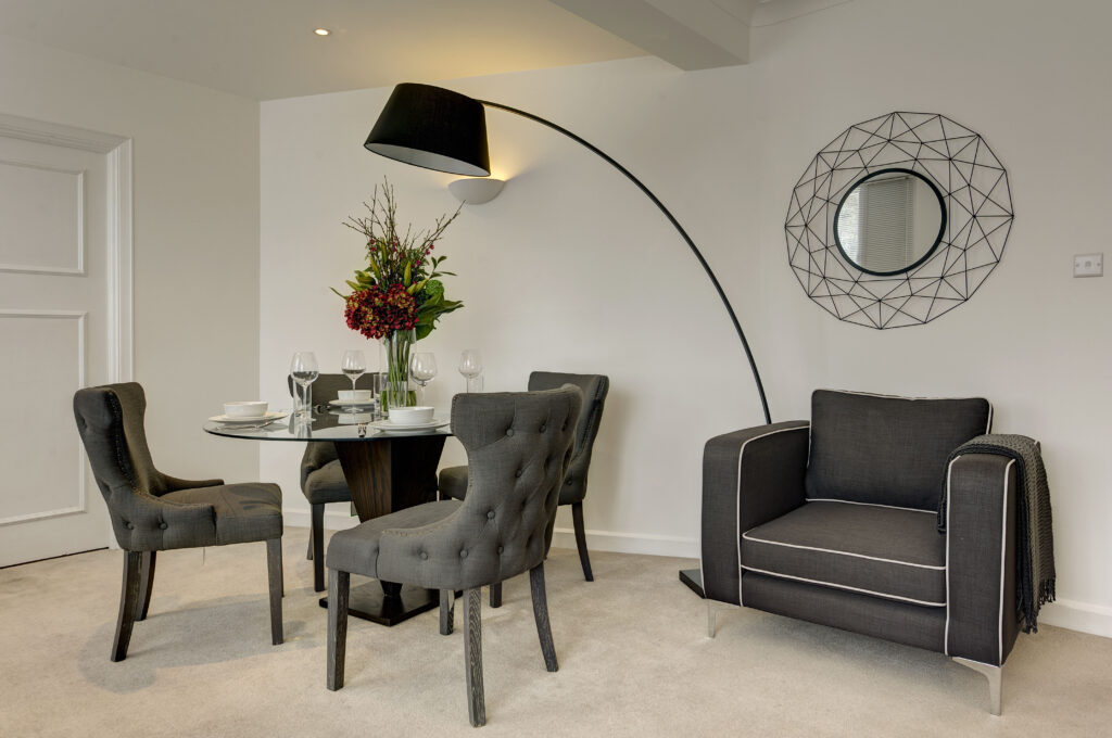 Two Bedroom Luxury Apartment – Hill Street, Mayfair, W1J 5NA