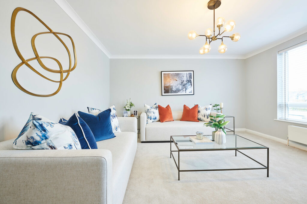 Interior-Designed Two-Bedroom – Fulham Road, Chelsea, SW3 6SN