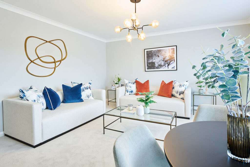 Interior-Designed Two-Bedroom – Fulham Road, Chelsea, SW3 6SN