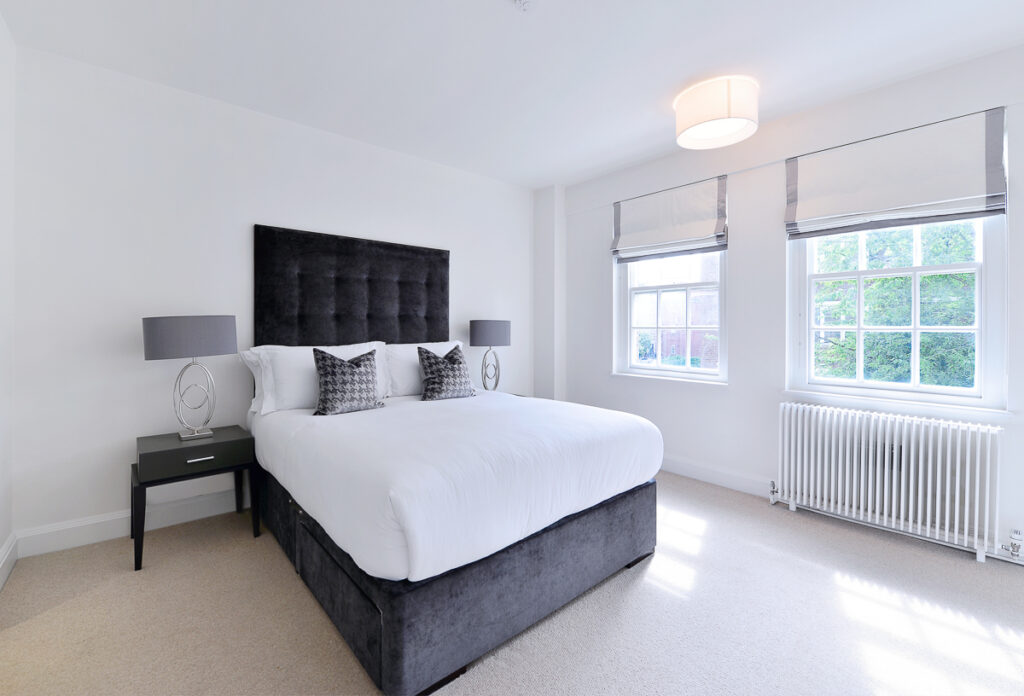 Exceptional Two-Bedroom, Two-Bathroom apartment – Fulham Road, Chelsea, SW3 6SH