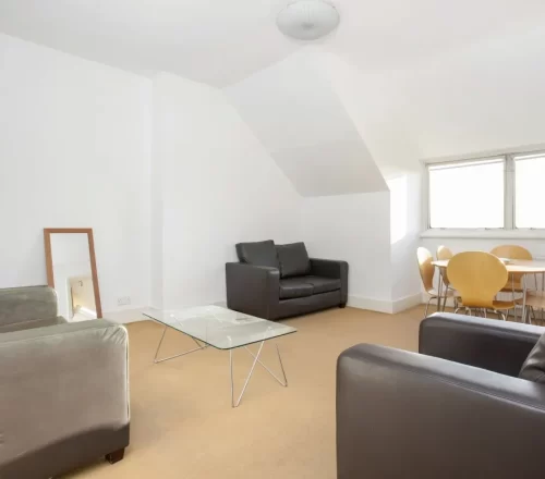 Top Floor One Bed Flat – Church Crescent, Muswell Hill N10 3NE