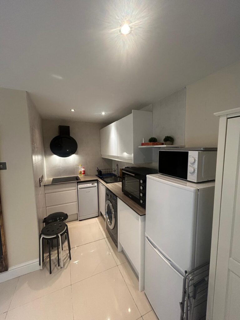 Detached Studio Apartment Inclusive of all Bills – Wise Lane NW7