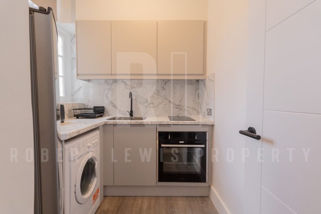 Newly Refurbished Studio Apartment – Abbey Road NW8 9BY