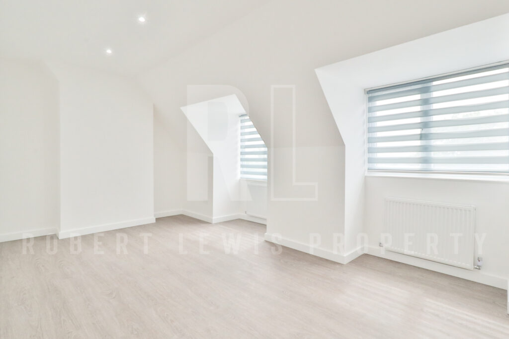 NEWLY REFURBISHED 2 DOUBLE BEDROOM FLAT – WATLING AVENUE HA8 0LR