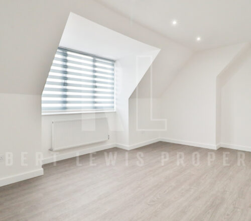 NEWLY REFURBISHED 2 DOUBLE BEDROOM FLAT – WATLING AVENUE HA8 0LR