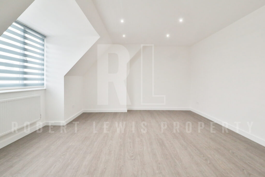 NEWLY REFURBISHED 2 DOUBLE BEDROOM FLAT – WATLING AVENUE HA8 0LR