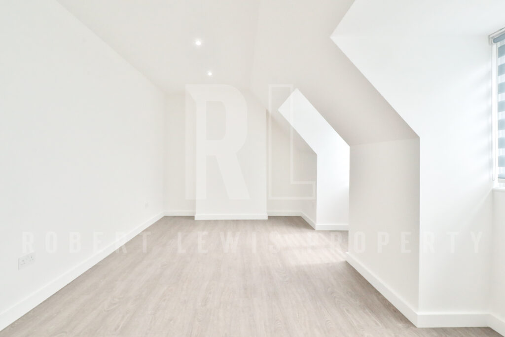 NEWLY REFURBISHED 2 DOUBLE BEDROOM FLAT – WATLING AVENUE HA8 0LR