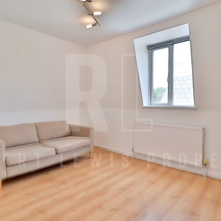 One Bedroom Flat For Rent