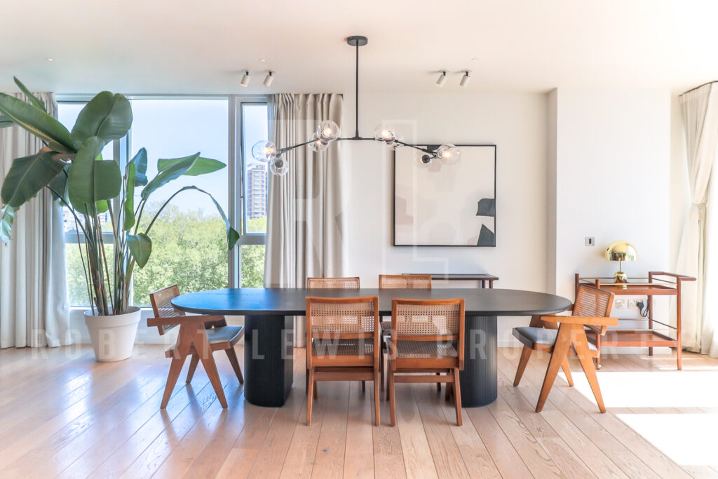Stylish 3-Bedroom Duplex Penthouse with Gym, Cinema & Concierge