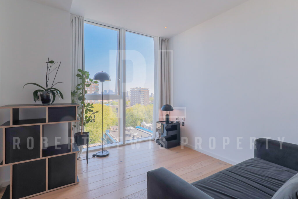 Stylish 3-Bedroom Duplex Penthouse with Gym, Cinema & Concierge
