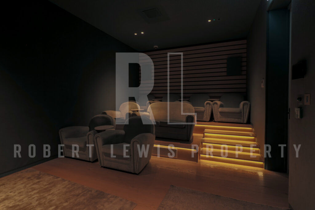 Stylish 3-Bedroom Duplex Penthouse with Gym, Cinema & Concierge