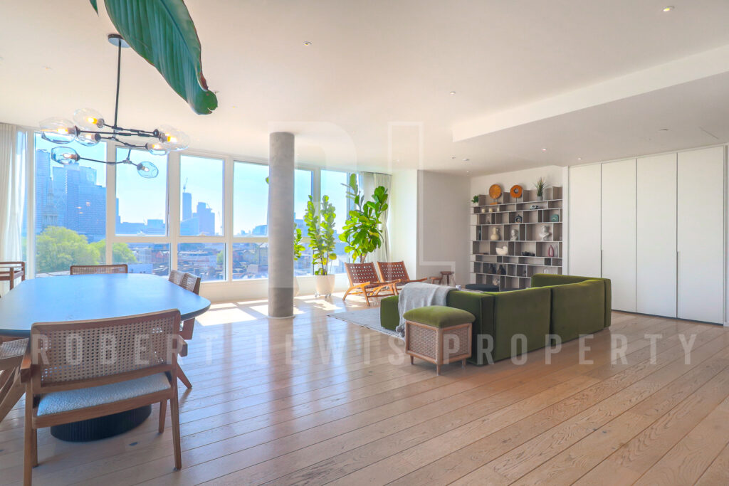 Stylish 3-Bedroom Duplex Penthouse with Gym, Cinema & Concierge